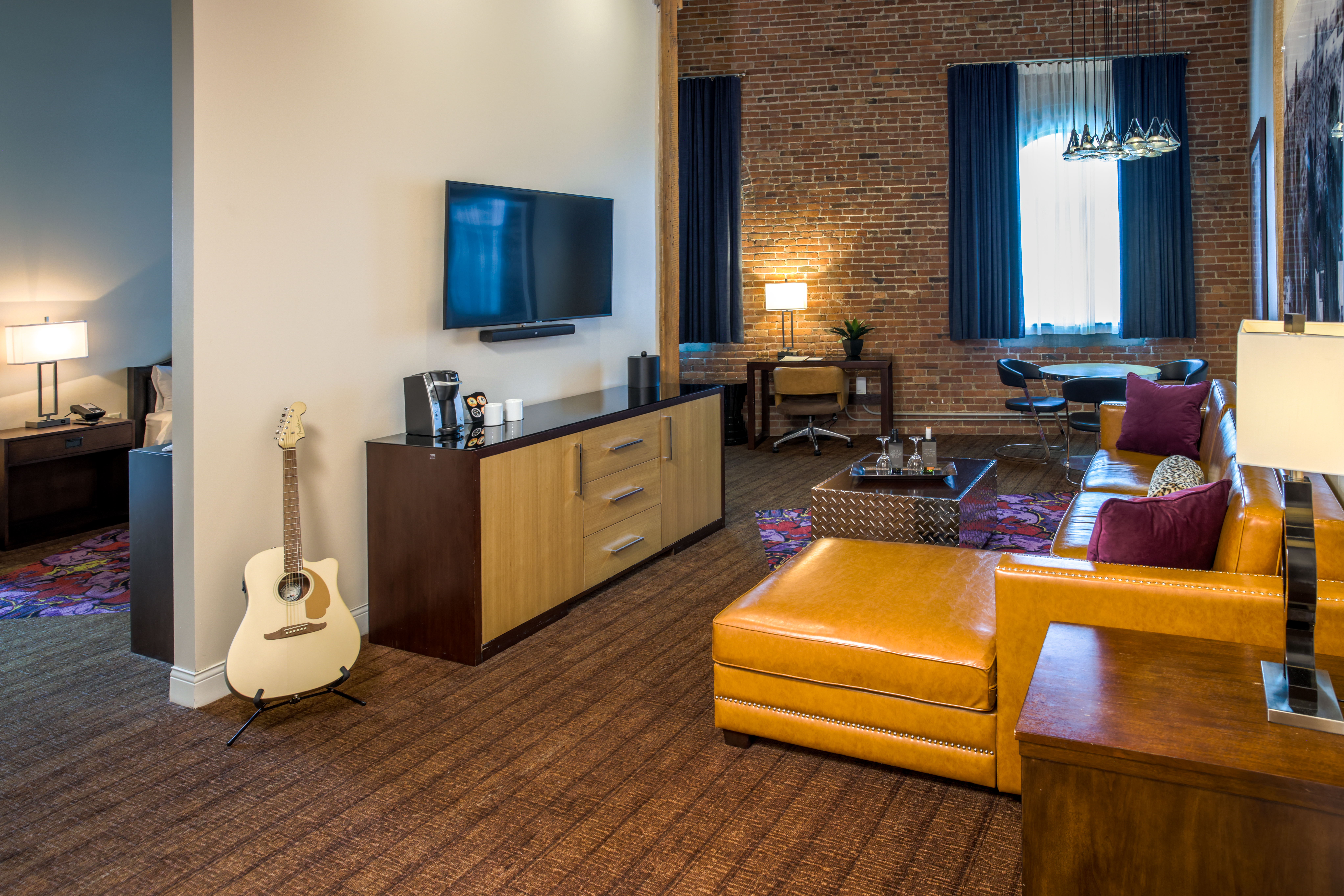 IMG_8027-HDR_Rock Star Suite